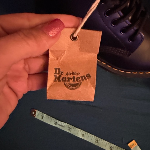 Dr. Martens 1460 Smooth Leather Lace Up Boots - Picture 5 of 16